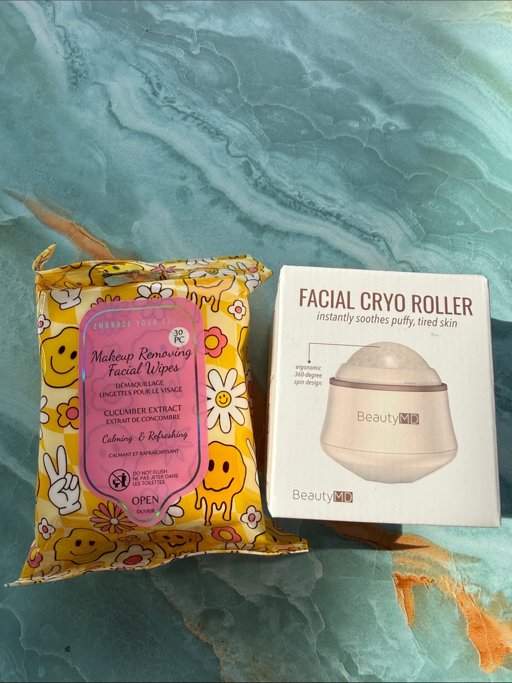 Embrace Your Face Makeup Facial Wipes & Beauty MD Facial Cryo Roller - Picture 1 of 4